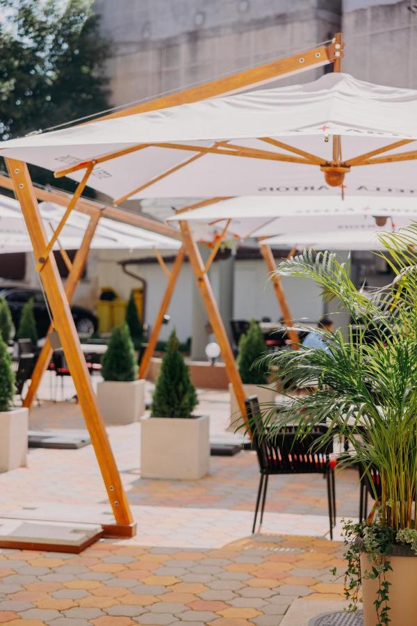 Haller Boutique Târgu-Mureş Exteriör bild
