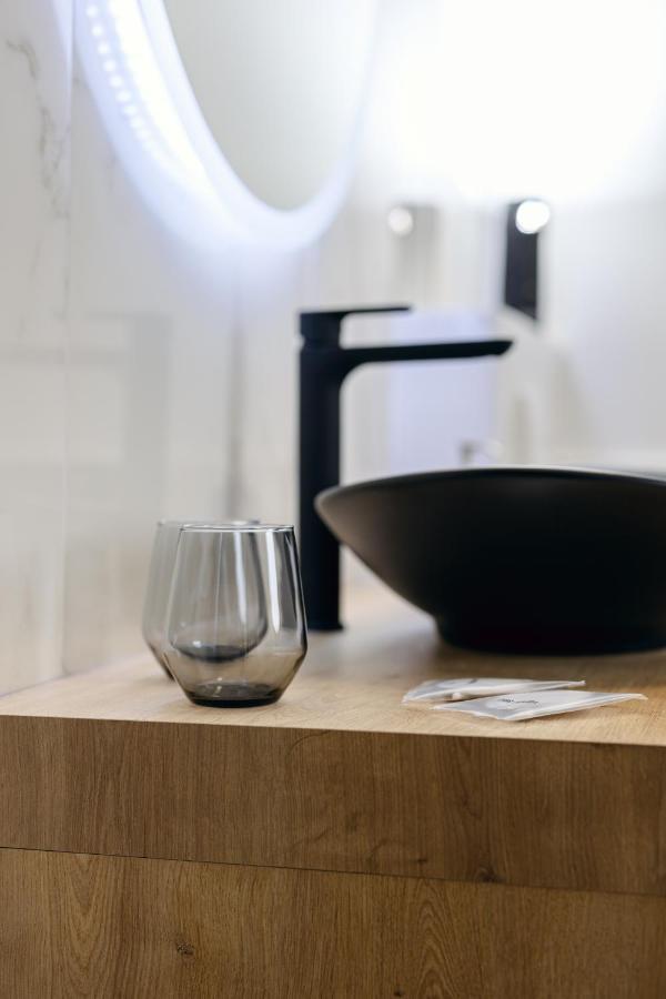 Haller Boutique Târgu-Mureş Exteriör bild