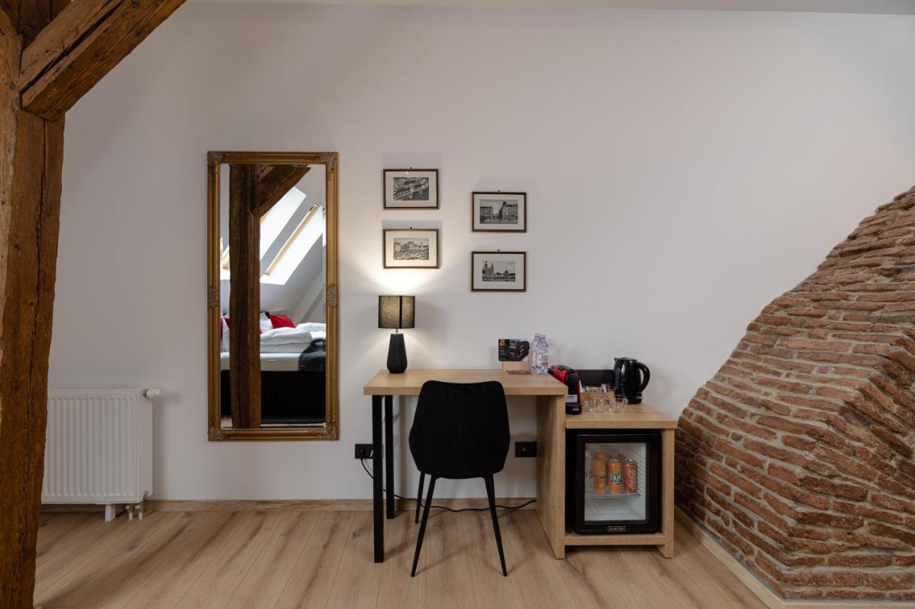 Haller Boutique Târgu-Mureş Exteriör bild