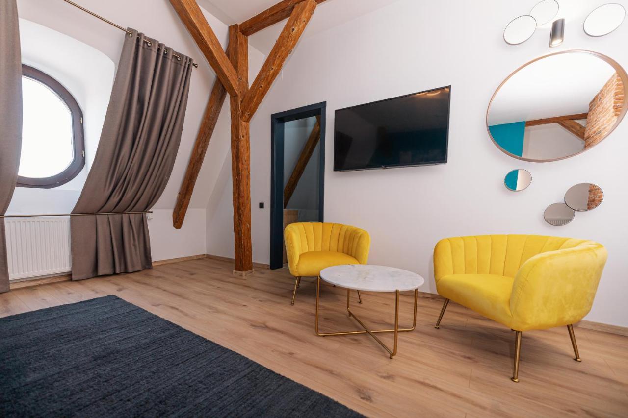 Haller Boutique Târgu-Mureş Exteriör bild