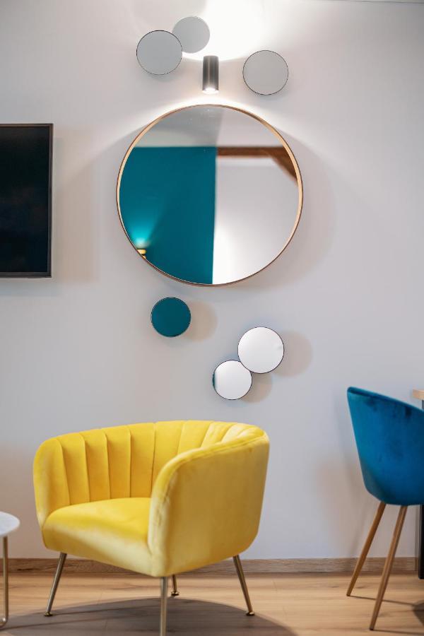 Haller Boutique Târgu-Mureş Exteriör bild